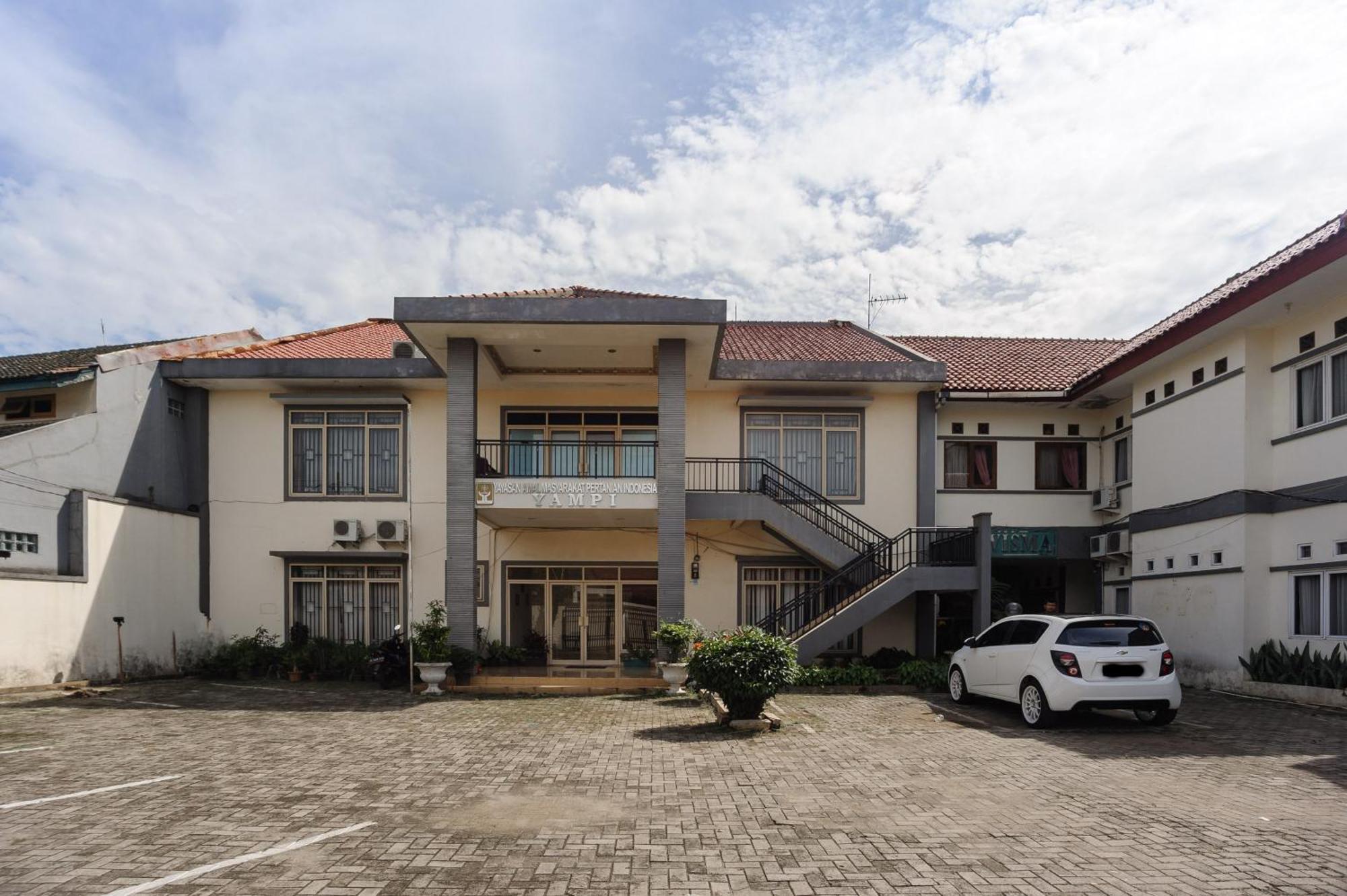 Reddoorz Syariah Near Aeon Mall Tanjung Barat Jakarta Exterior foto